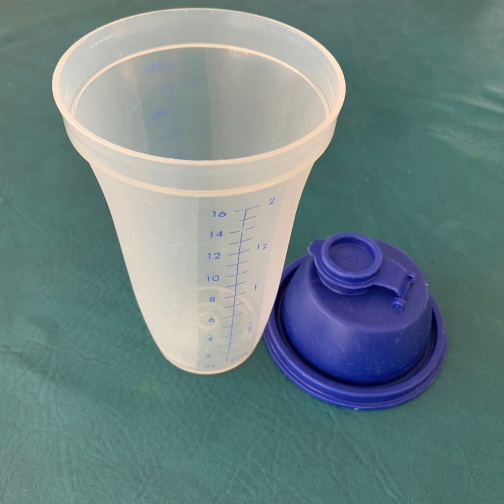 Tupperware Quick Shake Shaker 500ml #844-4